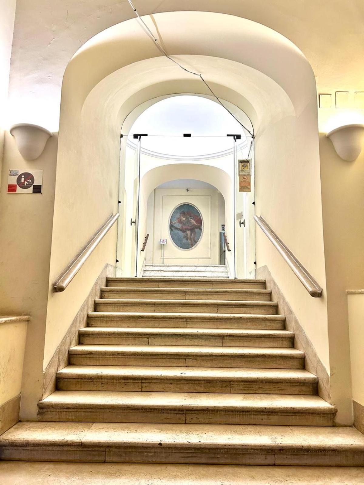 Appartamento Al Centro Di Roma Bosuiterome Exterior photo